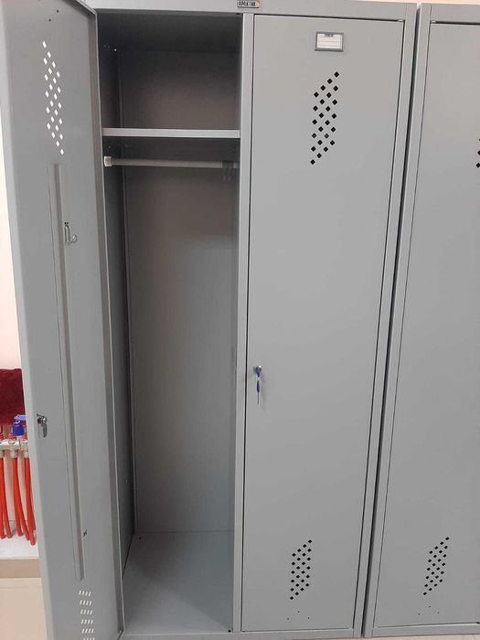 Шкаф металлический, раздевалка, шкаф для одежды