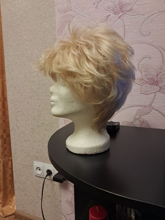 Продаются искусственные парики