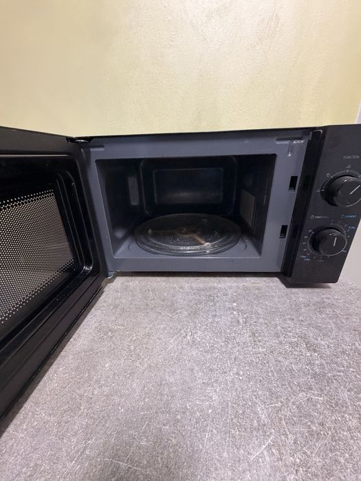 Cuptor cu microunde Toshiba