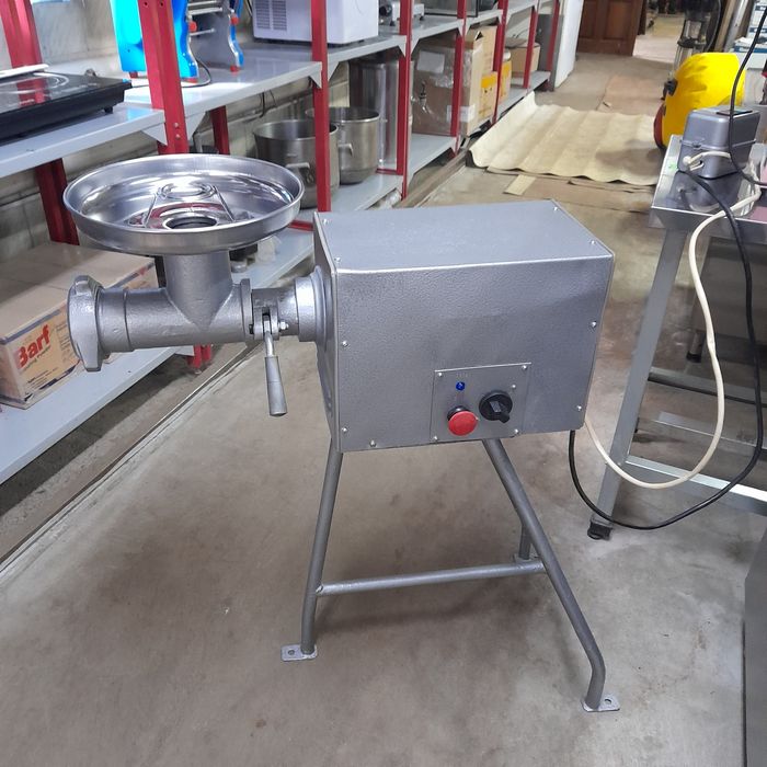 Мясорубка и взбивалка