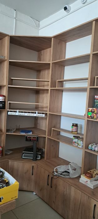 Продам стелажи , стол.