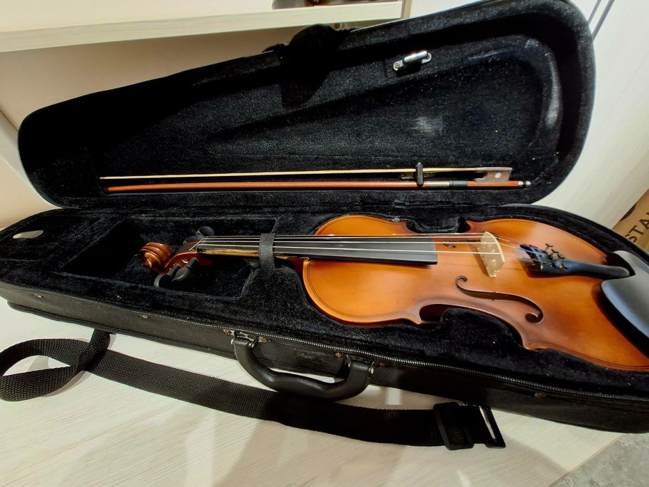 Продаётся скрипка Ravenny RV34
