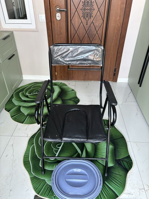 Санитарный кресло-туалет