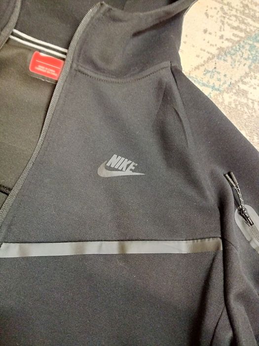 Продам Tech Fleece