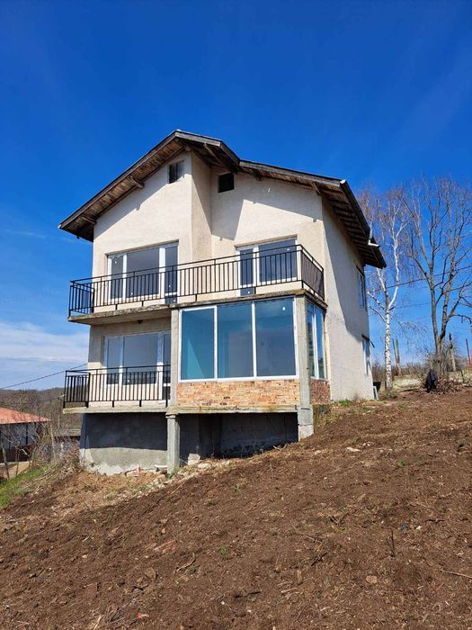 Продава се Къща в с. Ясна поляна, Област Бургас - 150 кв.м за 467 €/кв.м - Снимка #1