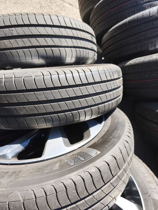 17" оригинални алуминиеви джанти за Toyota Aygo X.