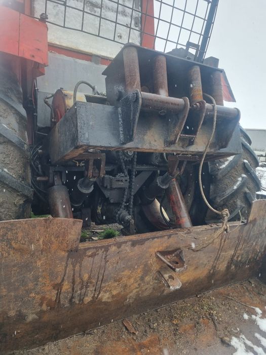 Se vinde Tractor Styer echipat forestier