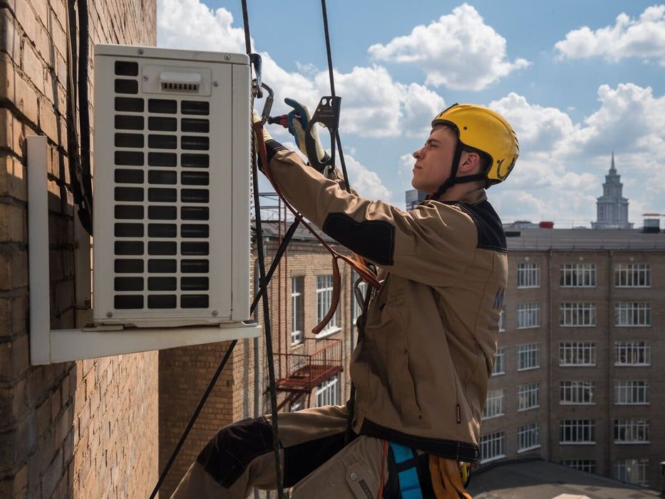 Установка кондиционера монтаж ремонт заправка чистка