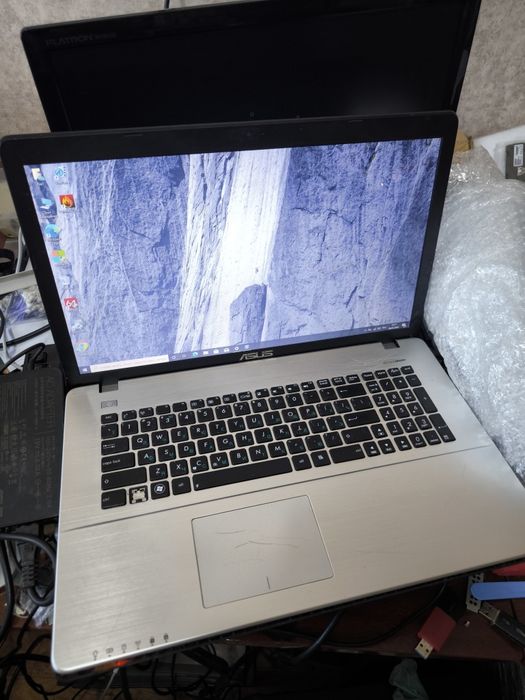 Рассрочка! Asus 17.3" HD+, i7-4710QM, 8Gb, GT840M, 1000Gb, Win10