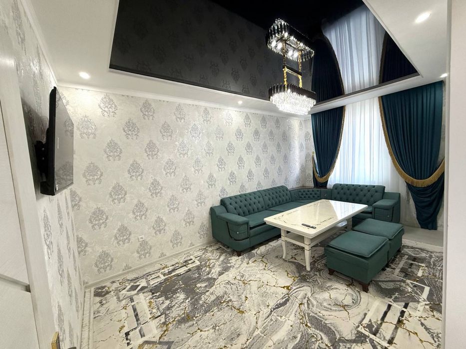 Сдается 2 х комнатная квартира на 3 этаже Крытый рынок 500 $