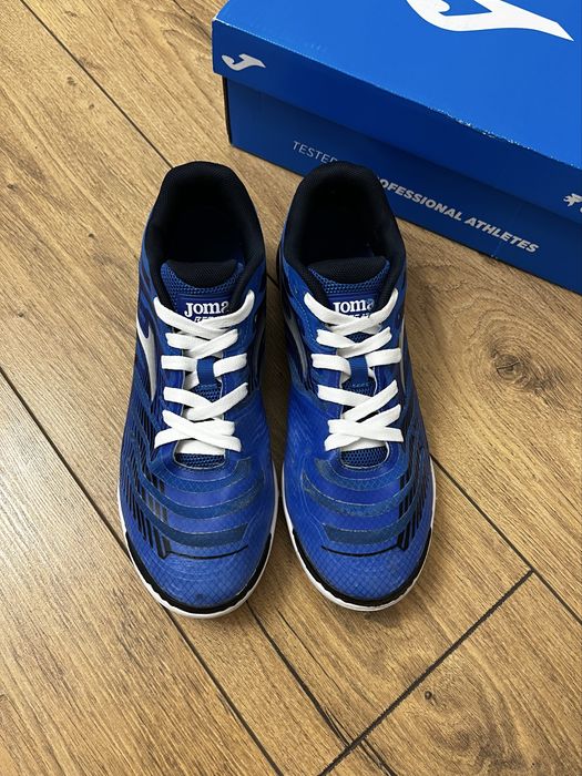 Продам кроссовки, в хорошем состоянии