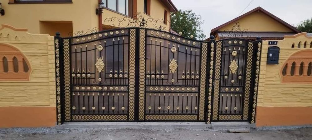 Porți, panouri de gard, balustrade din fier forjat.