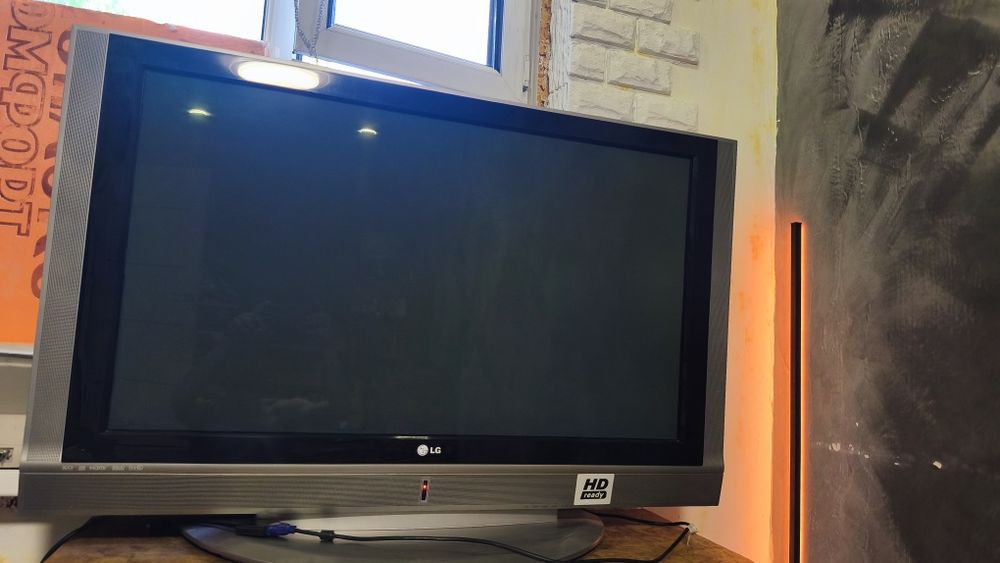 Телевизор LG 43 (106)