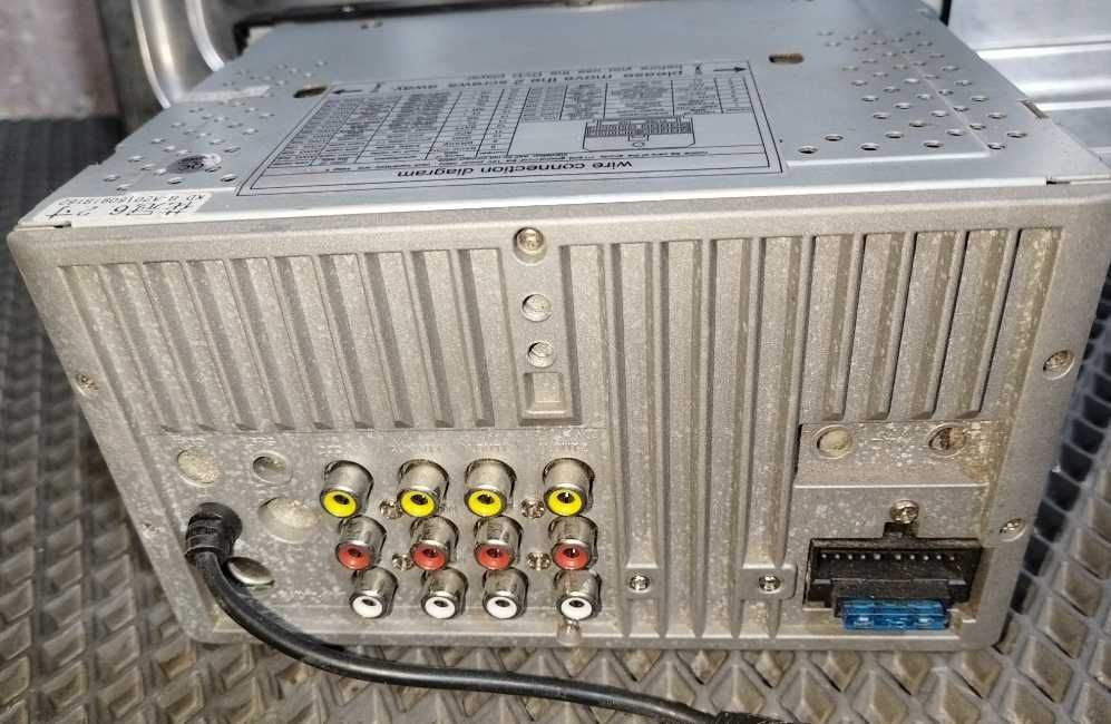 Магнитола продам