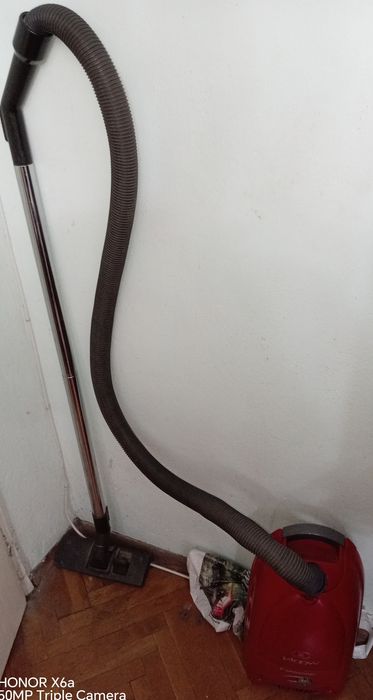 Прахосмукачка Панасоник 1400V