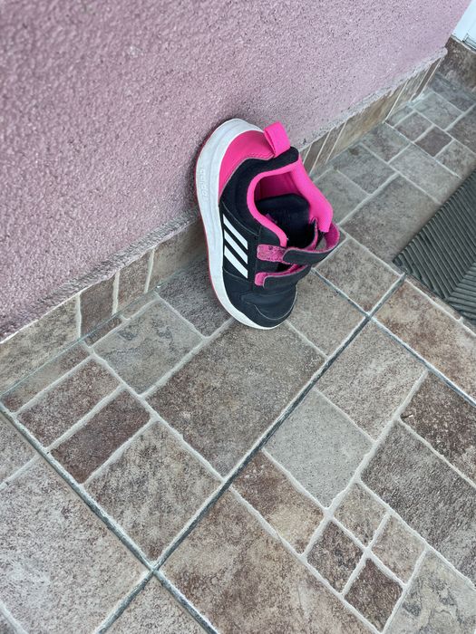 Adidași fete marca Adidas mărime 29