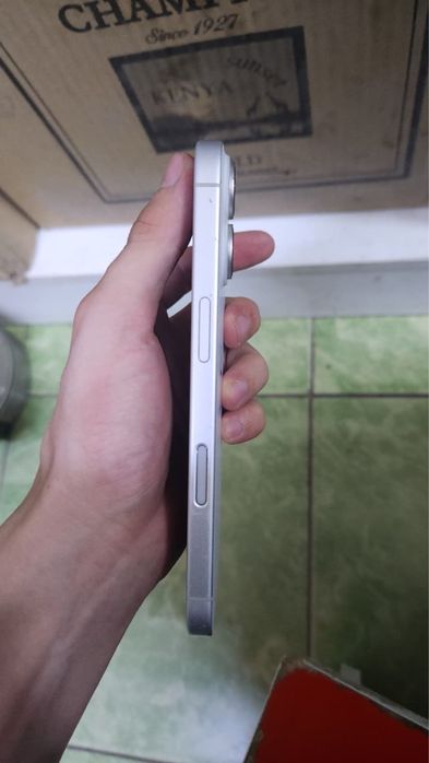 iPhone 16   128 гб