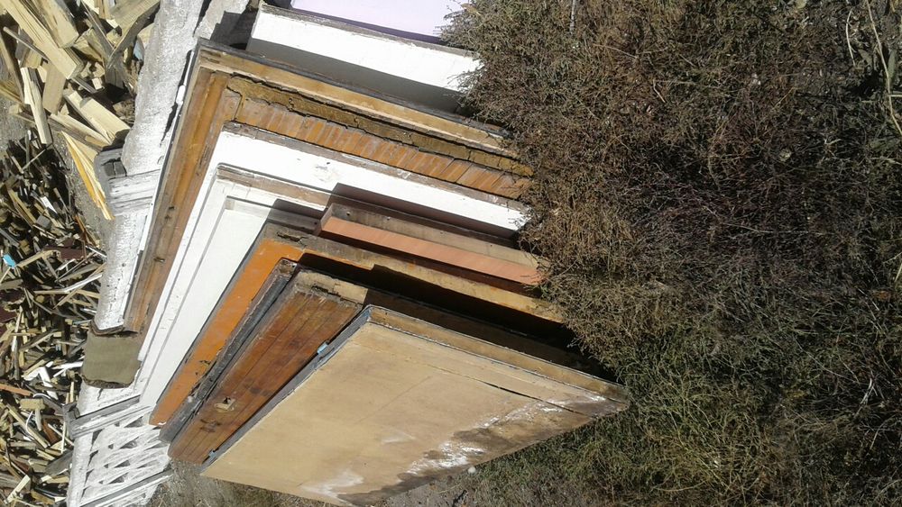 Двери деревянные