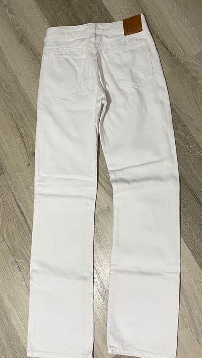 Дамски бели дънки