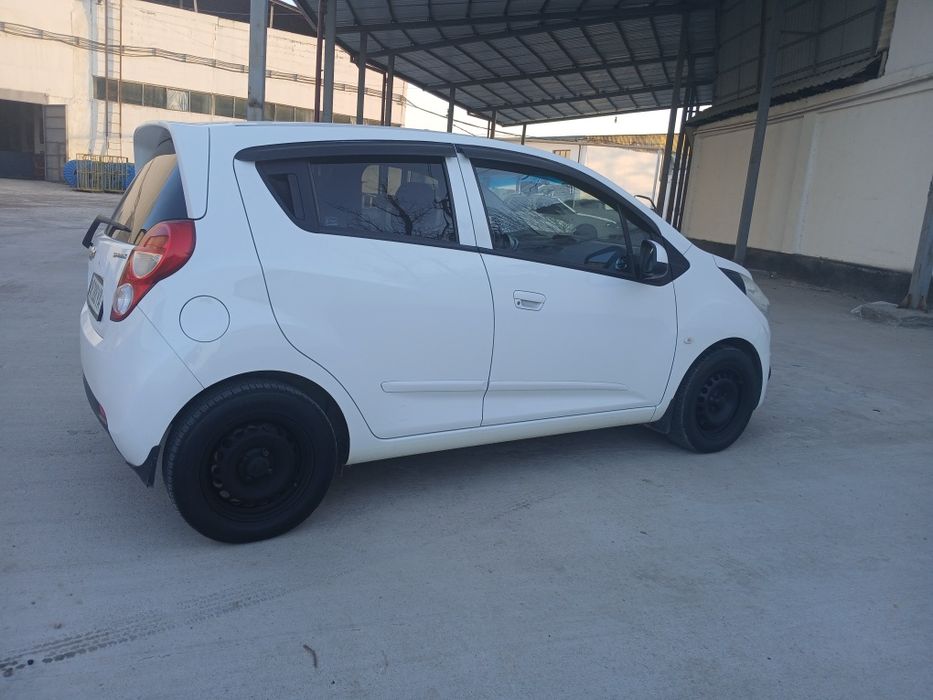 Spar 2 yevro  avtoman sotiladi