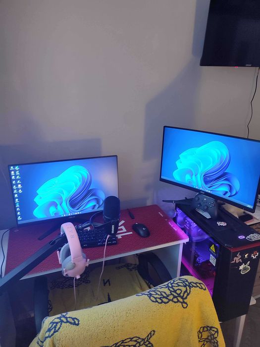 pc gaming / 2 monitoare + periferice premium!