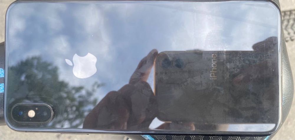 Айфон  xs.  max