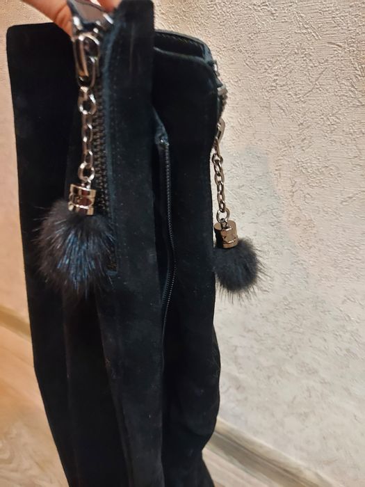 Продам женские сапоги