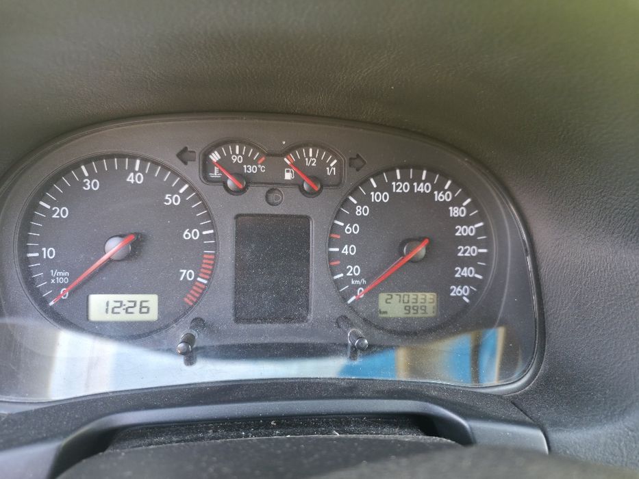 VOLKSWAGEN Golf 2001 — imagine 5