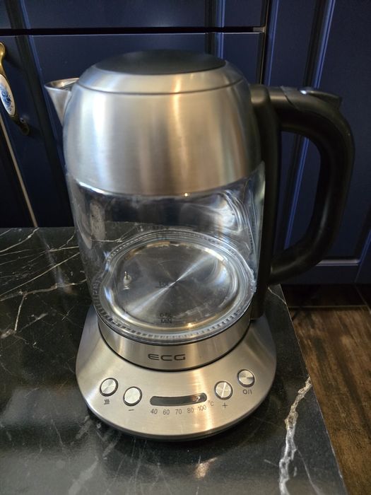 Vând electrocasnicele din poze