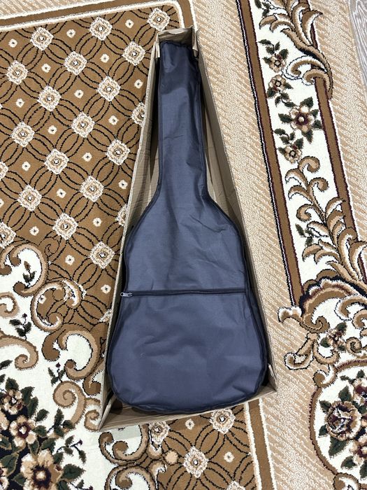 акустическая гитара 41 дюймов с чехлом и 19 предметами