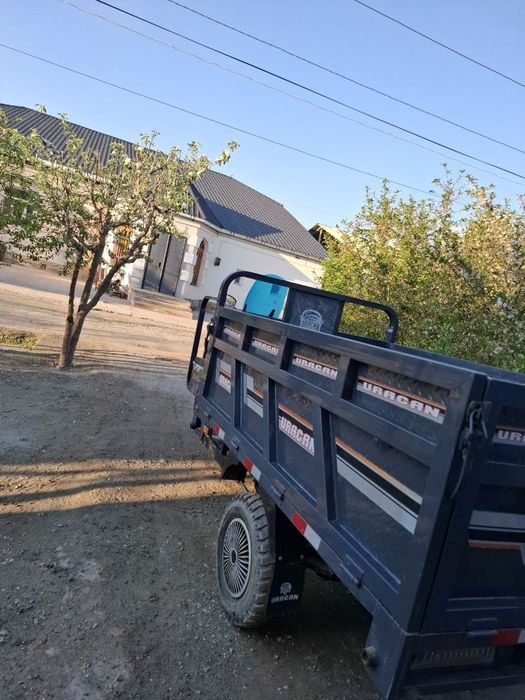 Uragan motosikl sotiladi