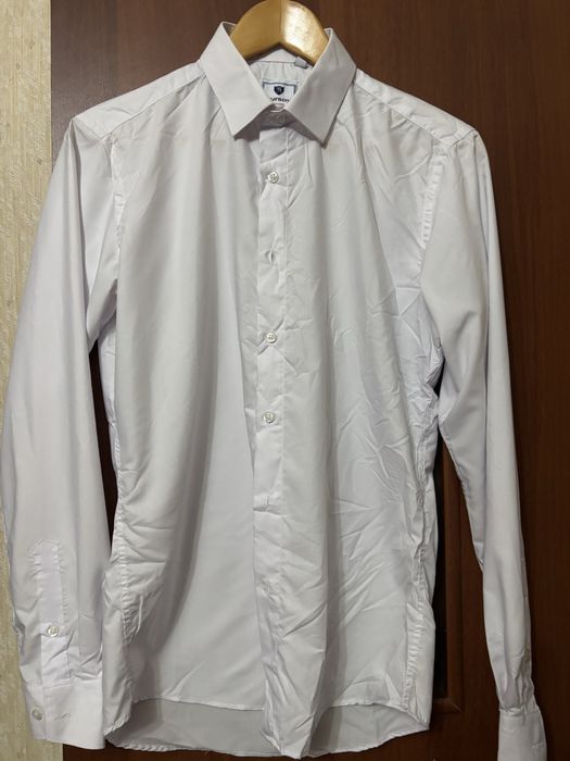 Продаю рубашку мужскую