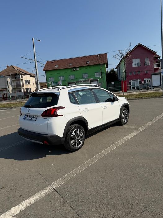 Peugeot 2008 an 2017.    $  NEGOCIABIL $