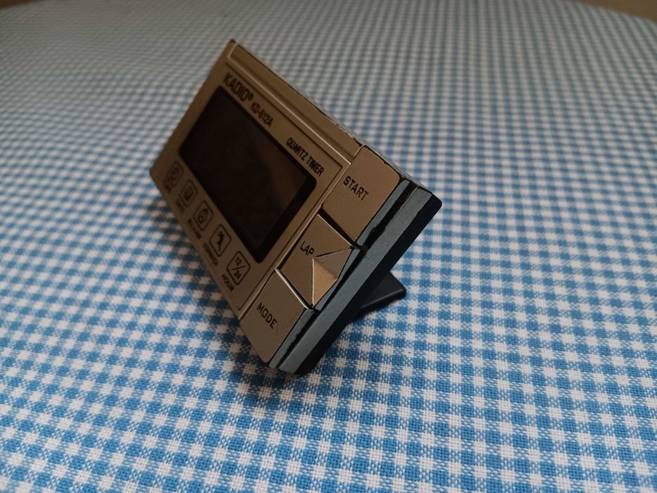 Ceas de masa vechi Kadio KD-612A, clasic, de Colectie, Vintage