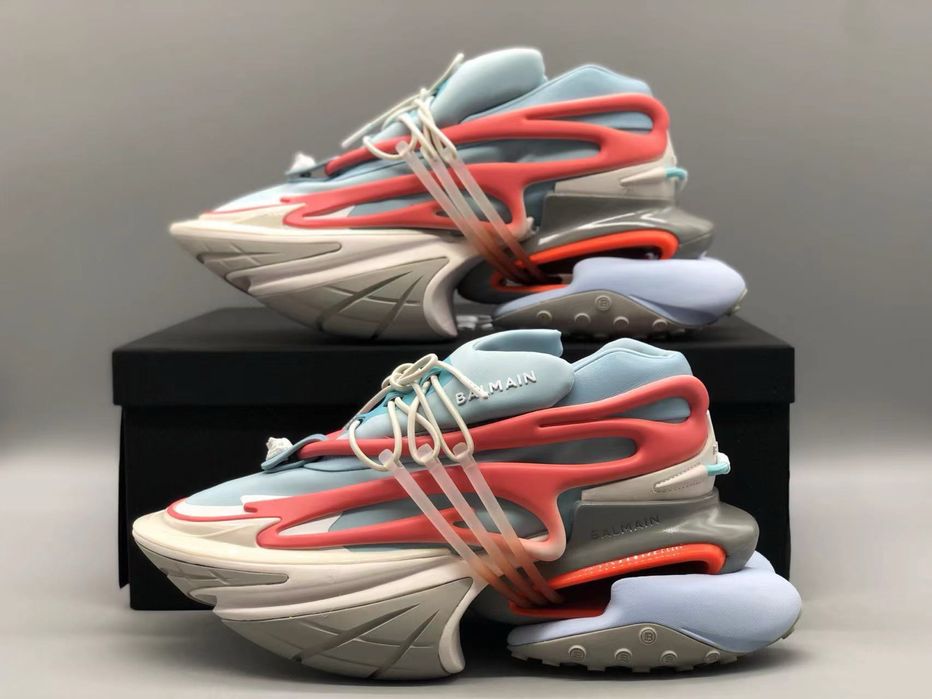 Balmain Unicorn различни модели