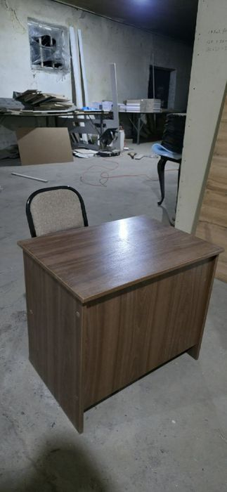 Дарс стол стули сотилад