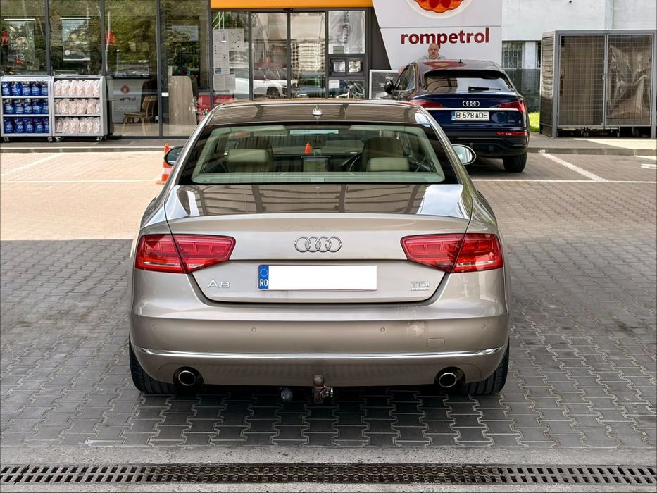 Audi A8 Long 2011