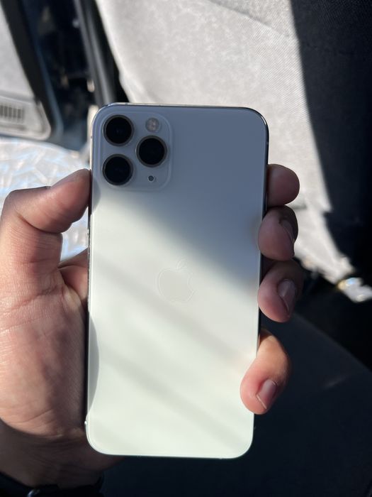 Продам айфон 11 про