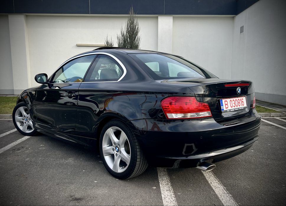 BMW Seria 1 E82 120d EURO 5 177cp AUTOMAT Trapa Keyless Recaro Bixenon