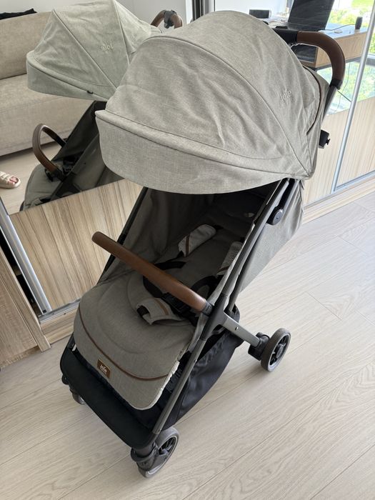 Carucior ultracompact  Joje Signature Parcel - de la nastere pana la 22 kg,