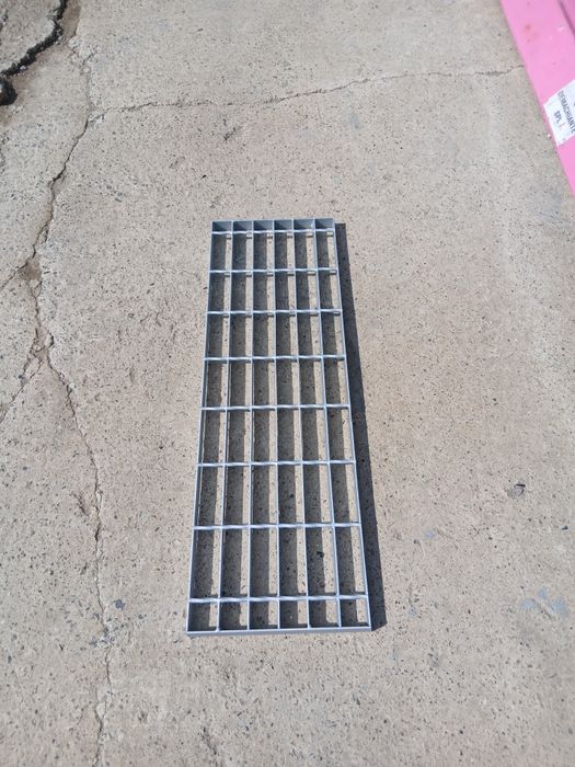 Trepte metalice zincate