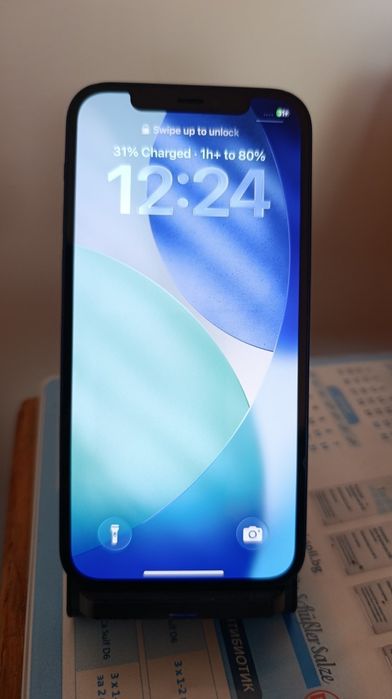 iPhone 12 син цвят и батерия на 100% Фабрично отключен