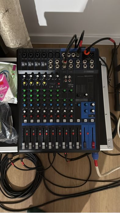 Mixer Yamaha Mg12XU
