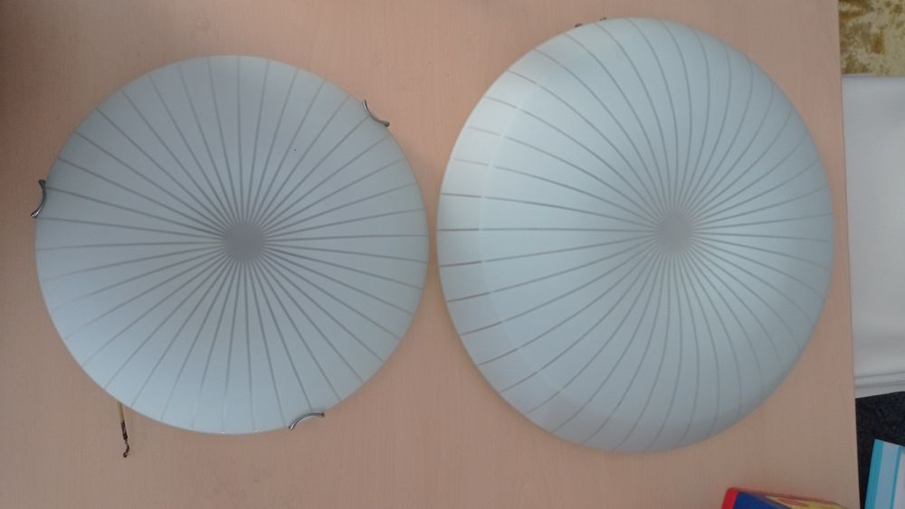 Продам  люстры срочно