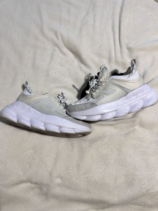 Versace chain reaction