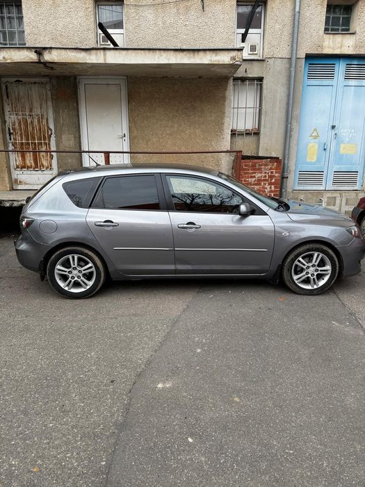Vând Mazda 3 benzina