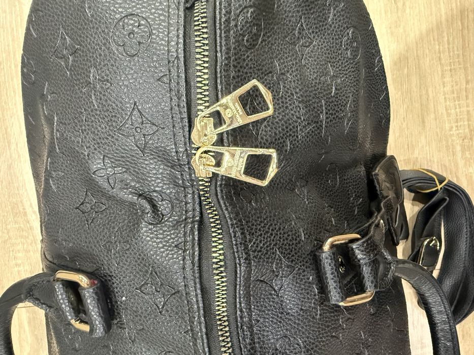 Кожен сак в черен цвят