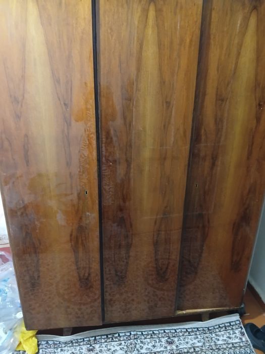 Отдам даром шкаф