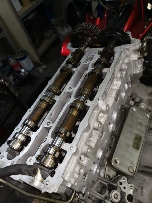 Solutie curatat chiuloase 5L.Curatitor motoare si aluminiu.1L+8L apa