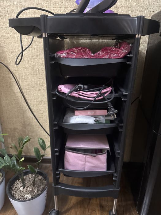 Салон учун кресло Макияжний стол и салонный кресло манюкур стол